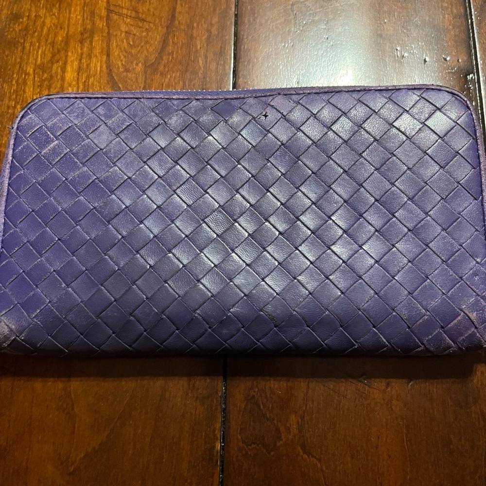 Bottega Veneta woven leather wallet in violet